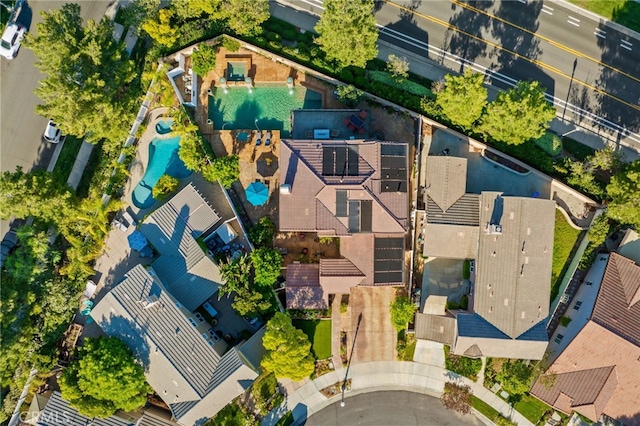 28889 Edenton Way, Temecula, CA 92591 - bird's eye view of a pool