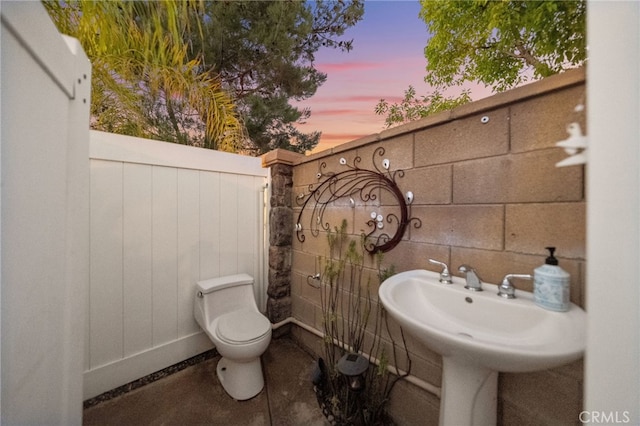 28889 Edenton Way, Temecula, CA 92591 - bathroom featuring toilet and concrete flooring