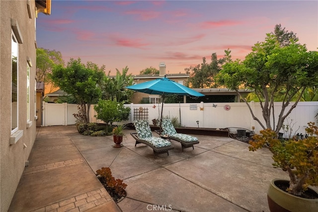 28889 Edenton Way, Temecula, CA 92591 - fenced backyard featuring a patio