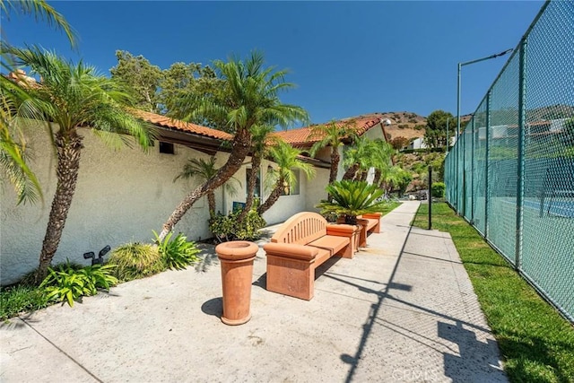 9576 Via Bernardo, Burbank, CA 91504 - view of patio