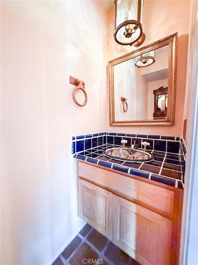 9576 Via Bernardo, Burbank, CA 91504 - bathroom with vanity