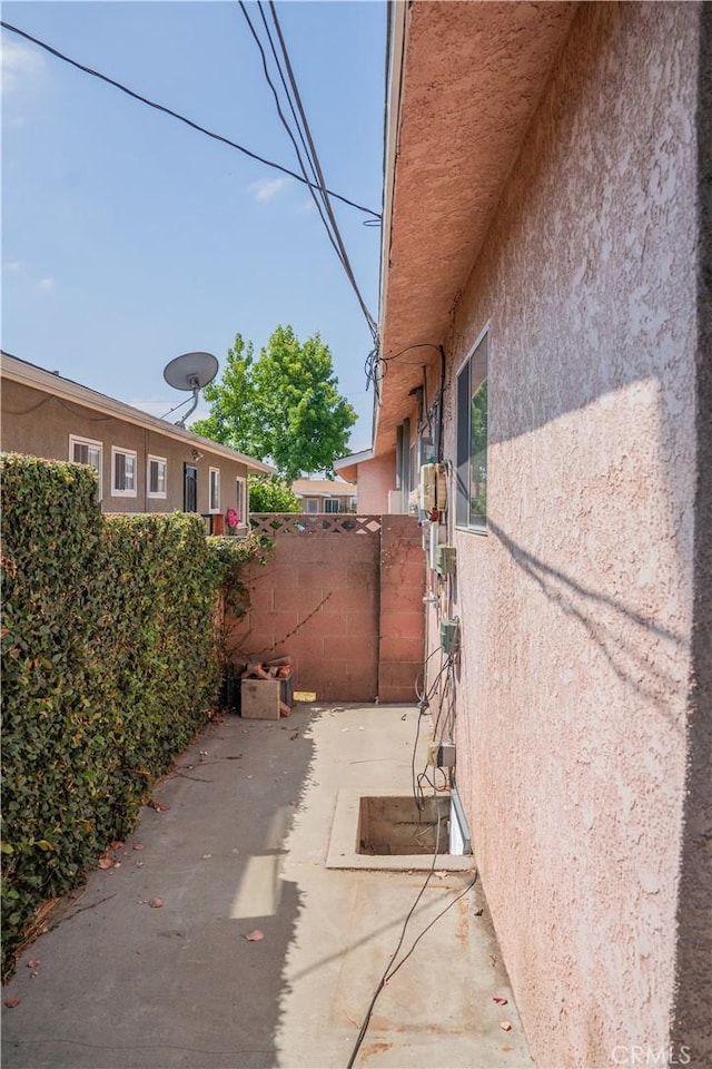 10515 Acoro St, Bellflower, CA 90706 - view of patio / terrace