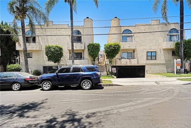 8331 Cedros Ave Unit 11, Panorama City, CA 91402 - photo 1