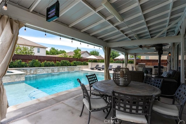 4139 Sunshine Ct, Merced, CA 95340 - view of swimming pool featuring area for grilling, a fenced backyard, a patio area, a ceiling fan, and a pool with connected hot tub
