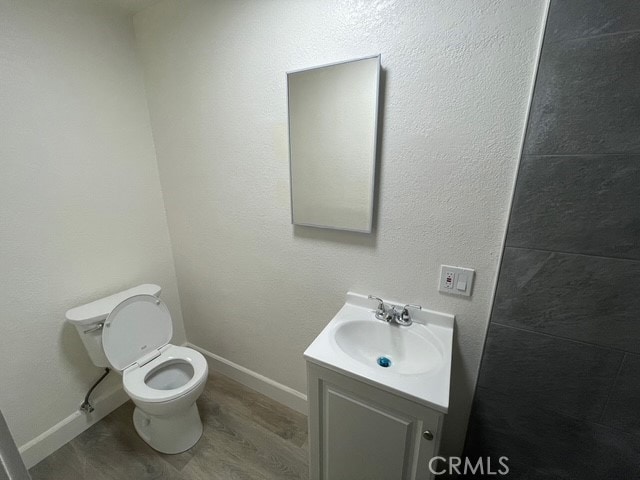 1415 El Sereno Ave Unit 4, Pasadena, CA 91103 - bathroom with vanity and wood finished floors