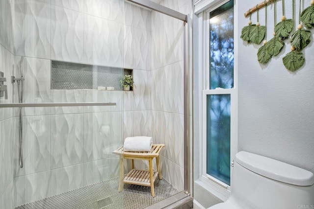 12395 Filera Rd, San Diego, CA 92128 - bathroom featuring a tile shower
