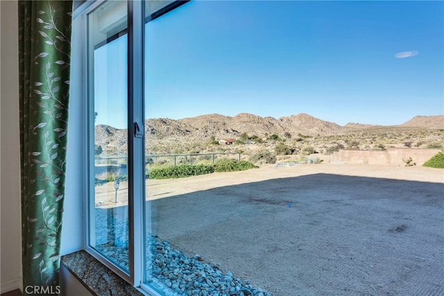 7765 Elwood St, Joshua Tree, CA 92252 - view of mountain backdrop