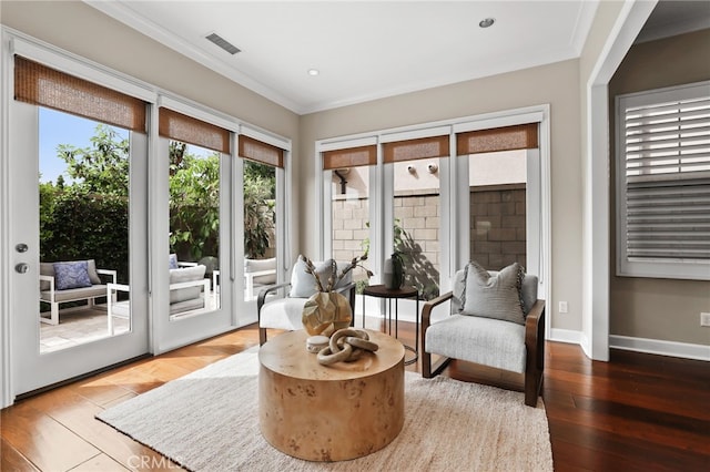54 Sycamore Bnd, Irvine, CA 92620 - sitting room with ornamental molding, wood finished floors, and recessed lighting
