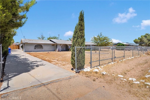 21390 Tussing Ranch Rd, Apple Valley, CA 92308 - photo 2