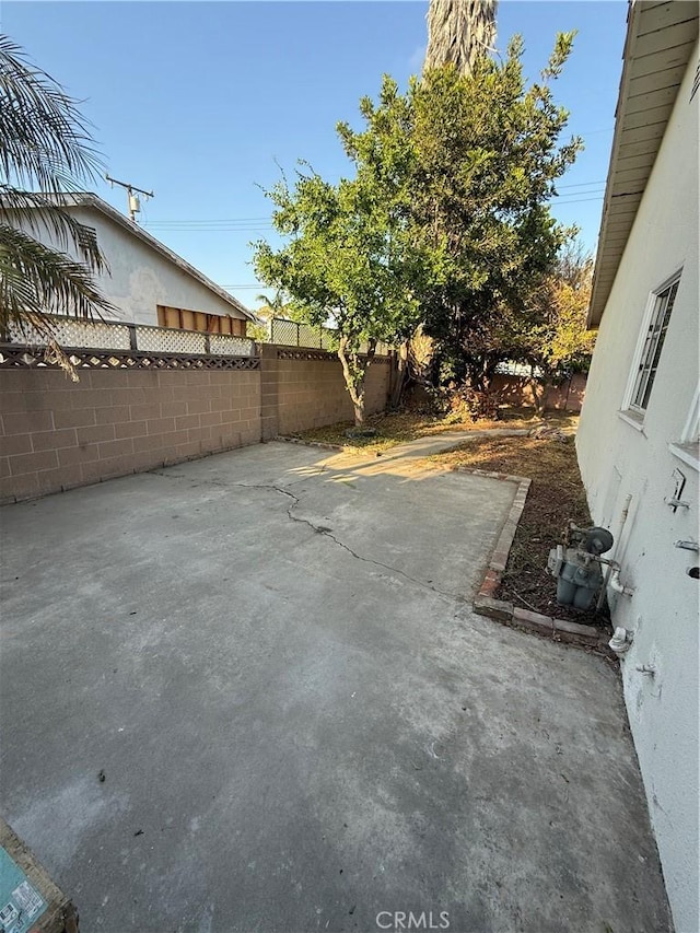 14192 Hope St, Garden Grove, CA 92843 - photo 24
