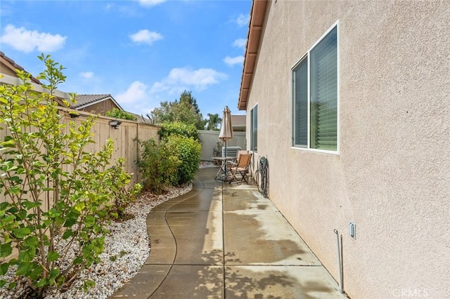 28253 Harmony Ln, Menifee, CA 92584 - fenced backyard featuring a patio