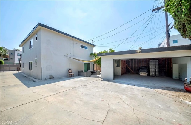 645 N Gramercy Pl, Los Angeles, CA 90004 - view of home's exterior featuring stucco siding