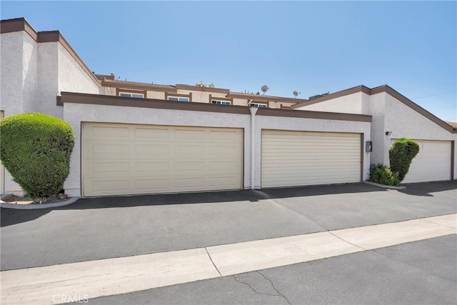 1047 E Huntington Dr Unit D, Monrovia, CA 91016 - view of garage