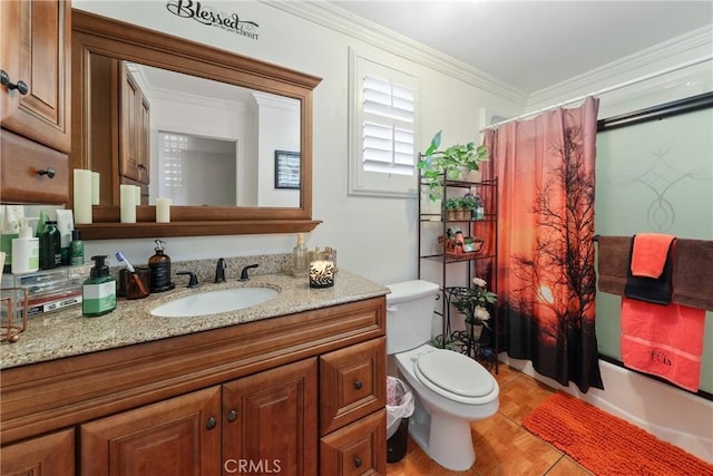 430 E 104th St, Los Angeles, CA 90003 - bathroom featuring vanity, shower / bath combo with shower curtain, and ornamental molding