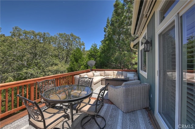 1179 Aleutian Dr, Lake Arrowhead, CA 92352 - deck with an outdoor living space and outdoor dining space
