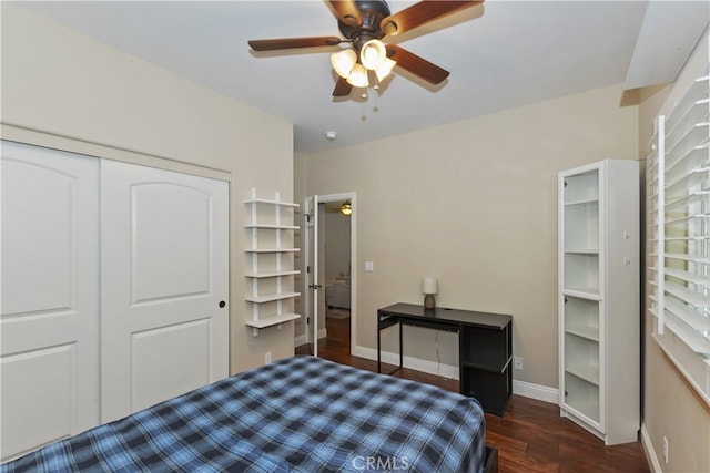 1179 Aleutian Dr, Lake Arrowhead, CA 92352 - bedroom with wood finished floors, a closet, and a ceiling fan