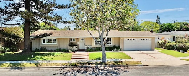 2524 Littleton Pl, Costa Mesa, CA 92626 - ranch-style home featuring a garage, driveway, and a front yard