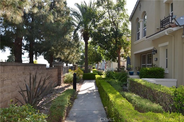 15723 Parkhouse Dr Unit 40, Fontana, CA 92336 - photo 3