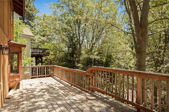 833 E Victoria, Lake Arrowhead, CA 92352 - view of wooden deck
