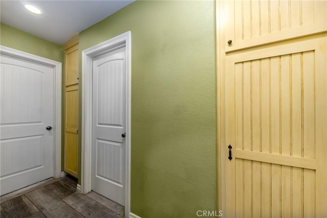 5935 Monte Vista Rd, Phelan, CA 92371 - corridor featuring wood finished floors and recessed lighting