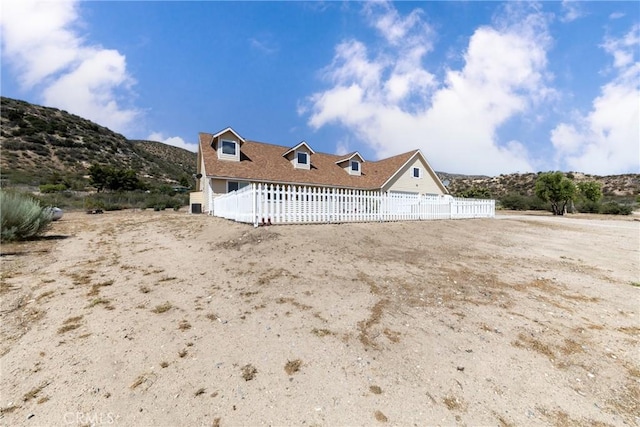 5935 Monte Vista Rd, Phelan, CA 92371 - view of side of home