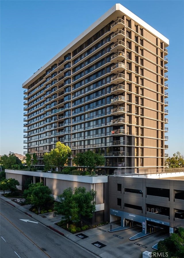 222 Monterey Rd Unit 1205, Glendale, CA 91206 - view of building exterior
