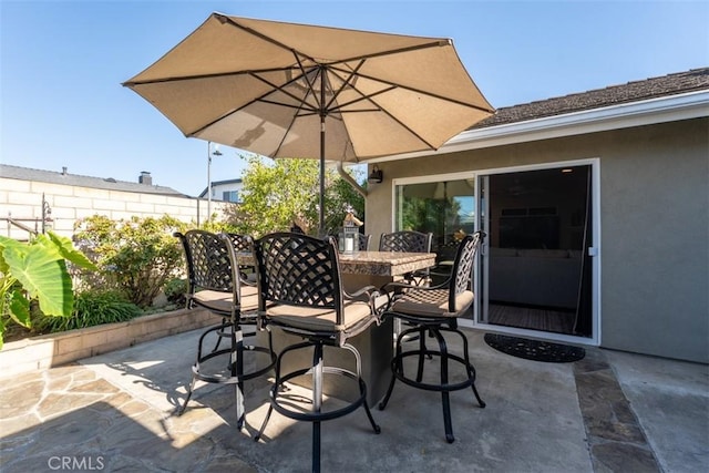 20072 Mural Cir, Huntington Beach, CA 92646 - view of patio / terrace featuring outdoor dining space