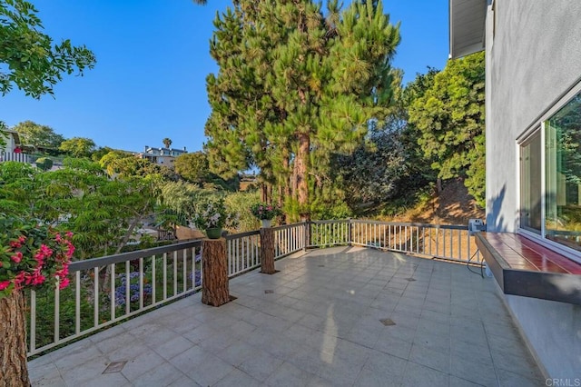 3526 Ticonderoga St, San Diego, CA 92117 - view of patio / terrace
