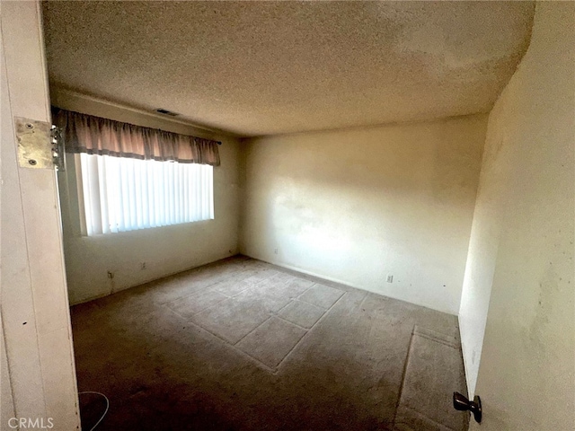 30001 Caddy Ln, Tehachapi, CA 93561 - empty room featuring a textured ceiling