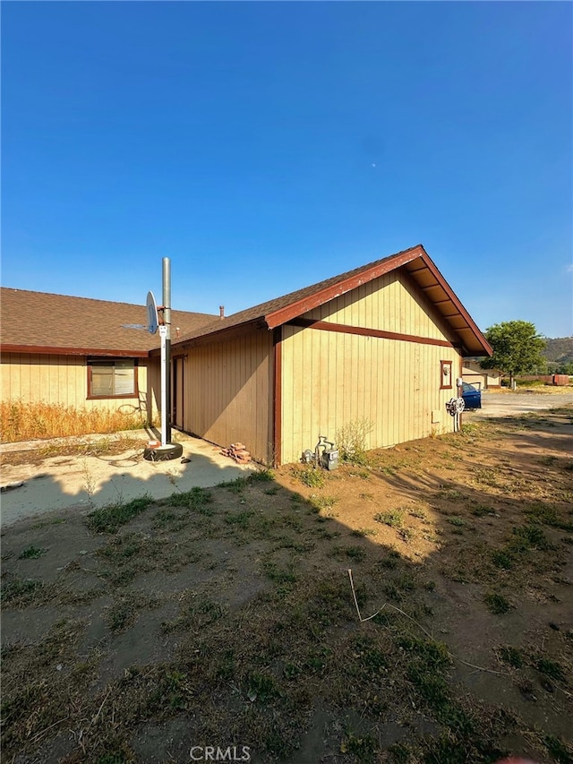 30001 Caddy Ln, Tehachapi, CA 93561 - view of side of home