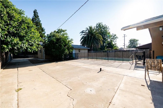 906 E 22nd St, Merced, CA 95340 - view of patio / terrace