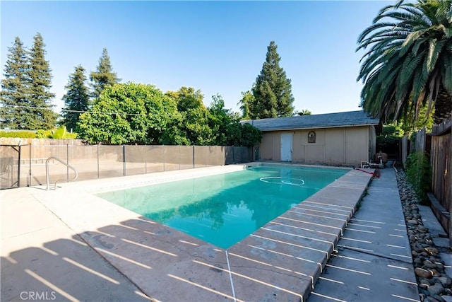 906 E 22nd St, Merced, CA 95340 - view of swimming pool with a fenced backyard and a patio area