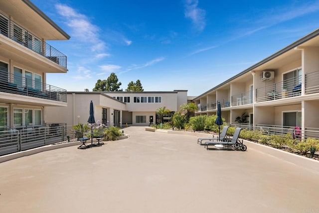 1021 Scott St Unit 130, Point Loma, CA 92106 - view of community featuring a patio