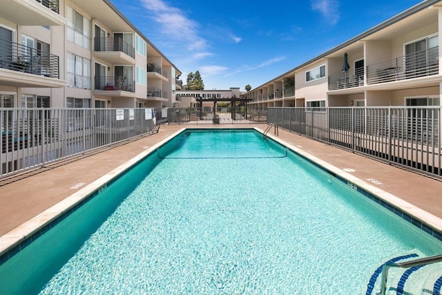 1021 Scott St Unit 130, Point Loma, CA 92106 - view of community pool