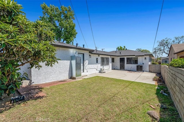 501 W Floral Dr, Monterey Park, CA 91754 - rear view of property with stucco siding and a patio area