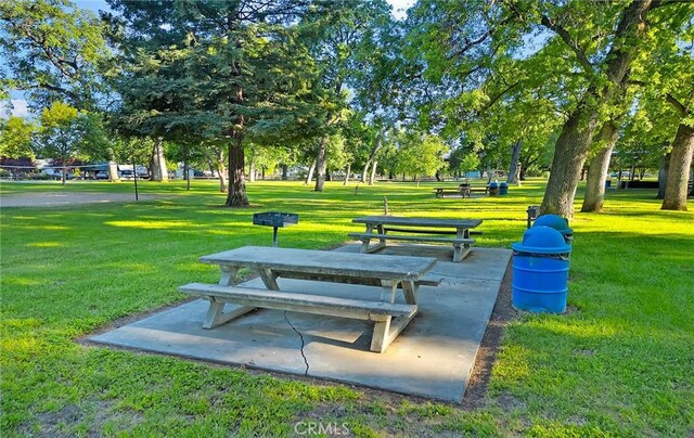 1785 Durham Dayton, Durham, CA 95938 - view of community featuring a yard