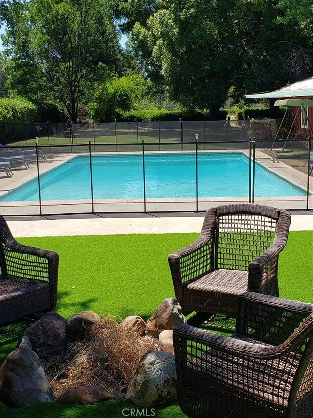 1785 Durham Dayton, Durham, CA 95938 - view of pool with a patio area