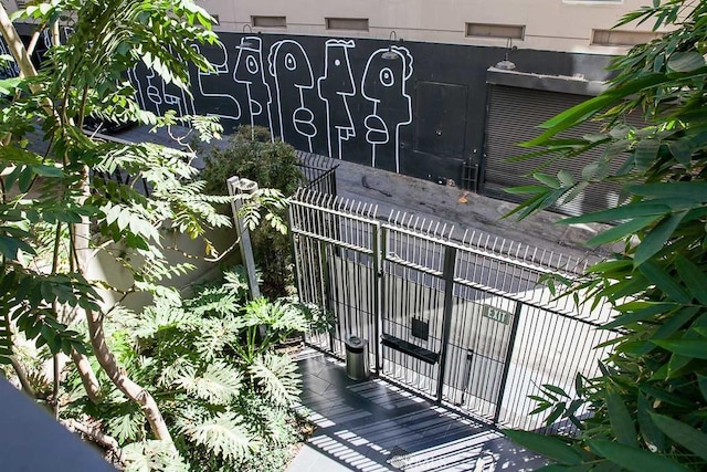 460 S Spring St Unit 1013, Los Angeles, CA 90013 - view of balcony