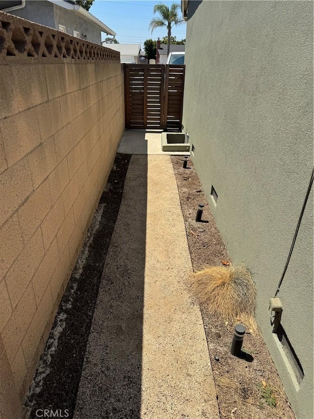 1319 E Monroe Ave, Orange, CA 92867 - view of yard