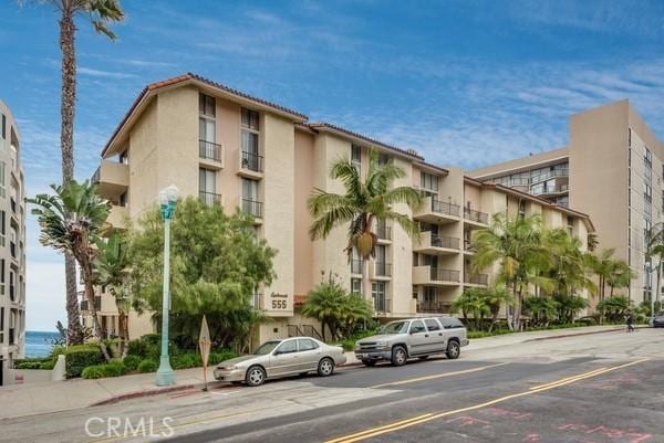 555 Esplanade Unit 320, Redondo Beach, CA 90277 - view of apartment building / complex