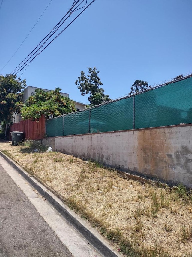 1843 E 16th St, National City, CA 91950 - view of yard
