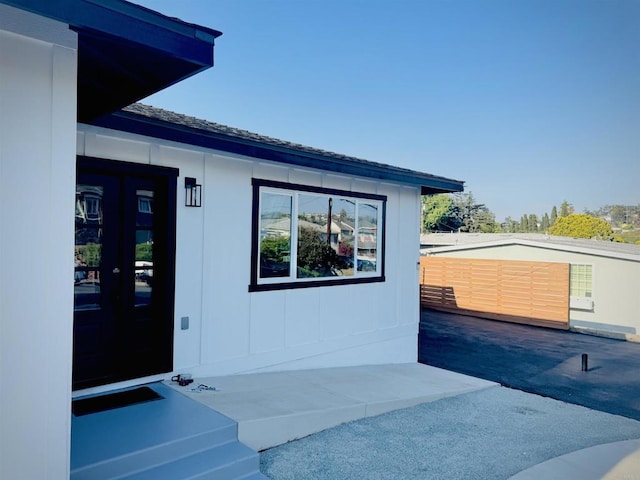 7118 Stanford Ave, La Mesa, CA 91942 - entrance to property with french doors