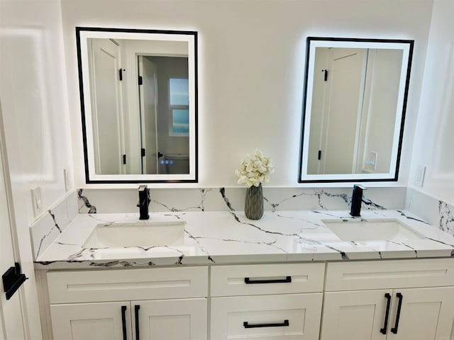 7118 Stanford Ave, La Mesa, CA 91942 - bathroom featuring double vanity