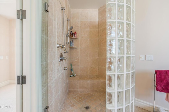 2110 Ravoli Dr, Oxnard, CA 93035 - full bath with walk in shower and baseboards