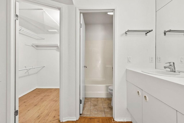13104 Glen Ct Unit 7, Chino Hills, CA 91709 - full bath featuring vanity and shower / bath combination