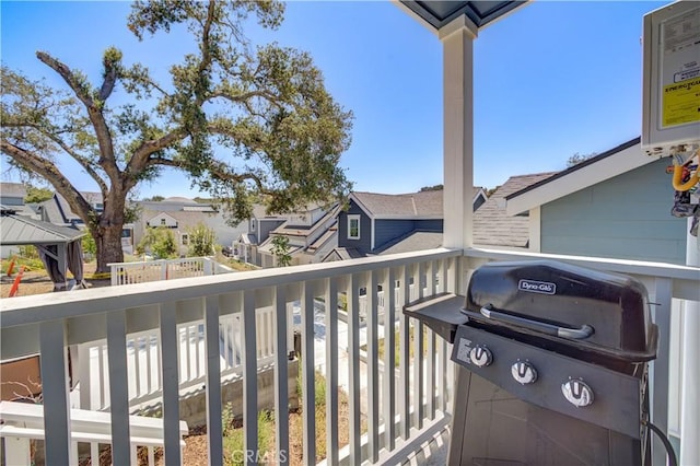 5926 Gran Paseo Way, Atascadero, CA 93422 - balcony featuring a grill and a residential view