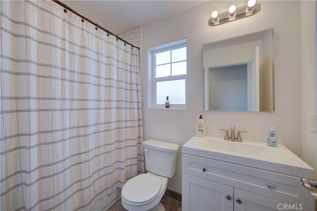 5926 Gran Paseo Way, Atascadero, CA 93422 - full bathroom with vanity and a shower with shower curtain