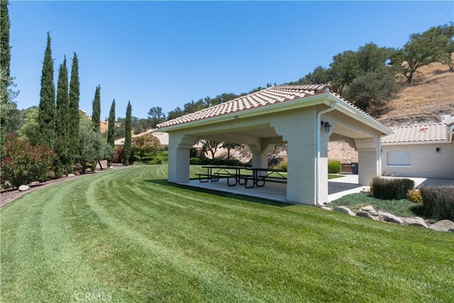 8674 Paseo De Vaca, Atascadero, CA 93422 - surrounding community with a gazebo and a lawn