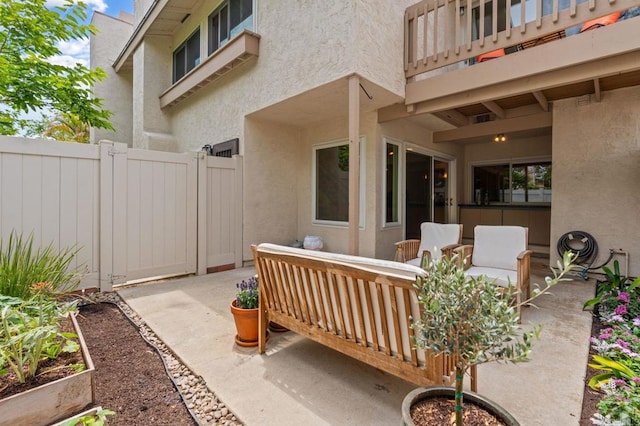 2005 Countrywood Ct, Encinitas, CA 92024 - patio / terrace with a patio and a gate