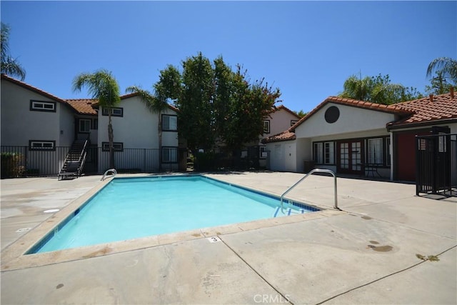 16377 Lakeshore Dr Unit 4D, Lake Elsinore, CA 92530 - community pool with a patio